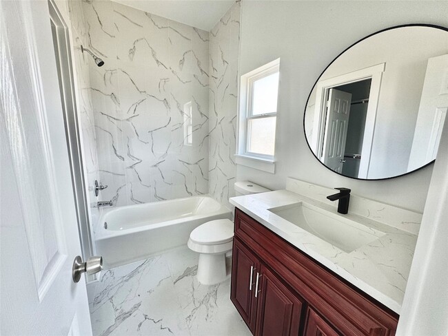 Building Photo - 7989 Sunbury St