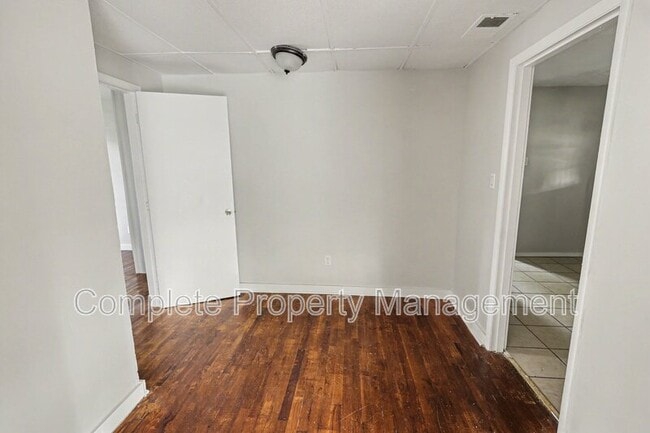 Building Photo - 6025 Ivy St