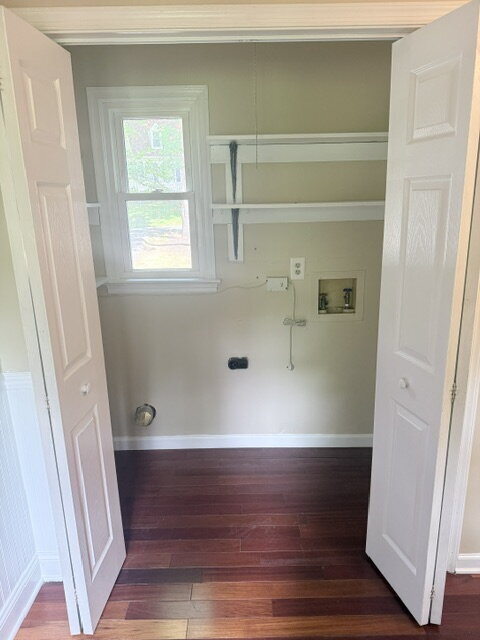 Building Photo - Spacious Cape in Woodlake Available Immediately
