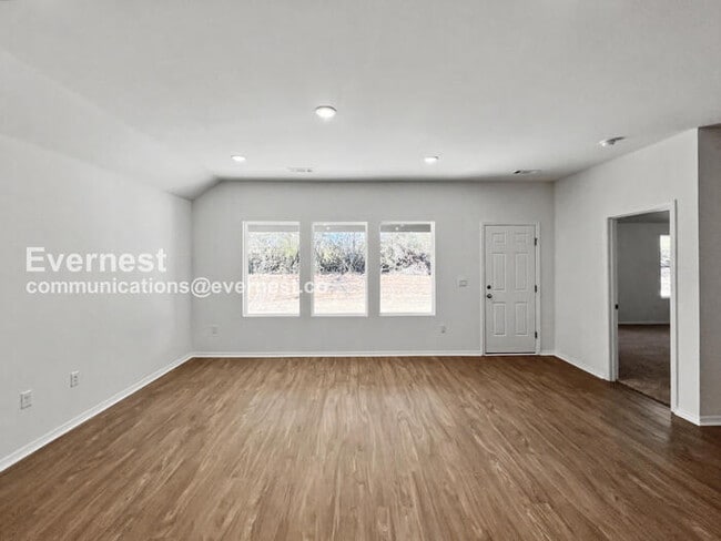 Building Photo - 1517 Ridgefield Cir