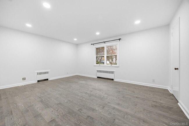 Building Photo - 291 Boulevard