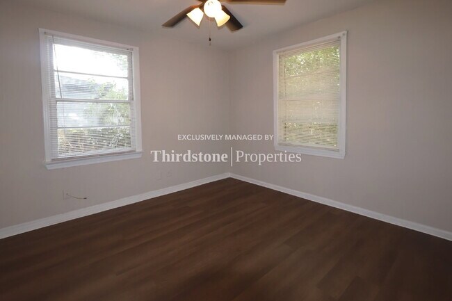 Building Photo - 789 Gardenia Ln