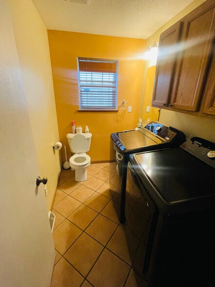 Building Photo - 1438 Cleveland Ave