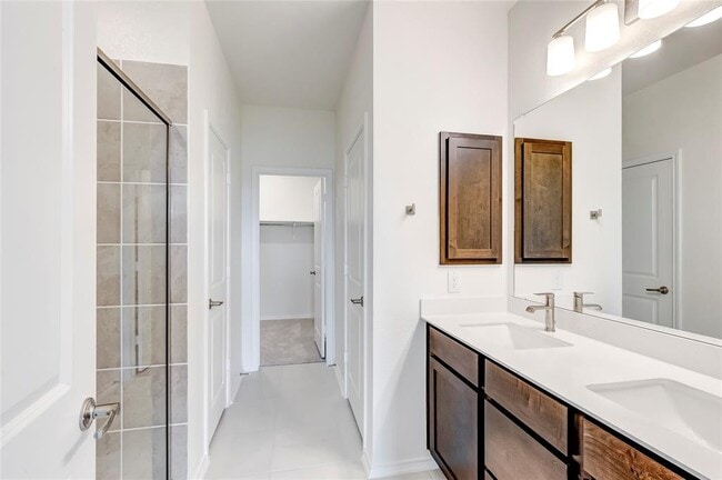 Building Photo - 1717 River Plateau Dr