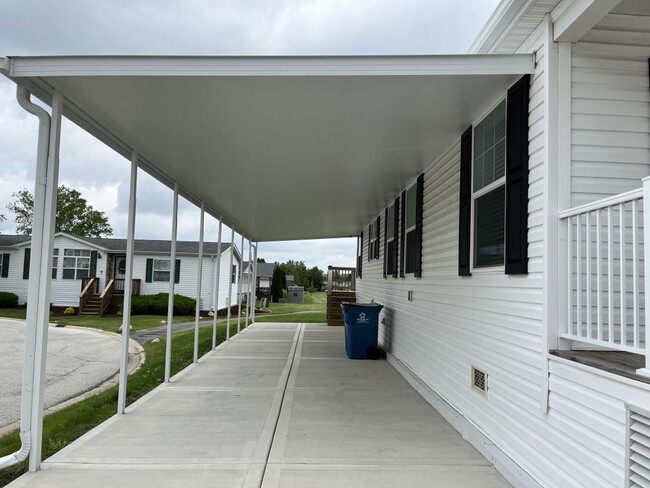 Building Photo - 5104 Augusta Blvd