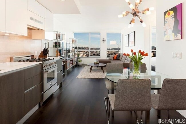 Building Photo - 1 Bed, 1 Bath - Modern Condo @ Linea - Min...