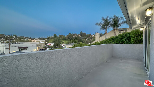 Building Photo - 2749 Griffith Park Blvd
