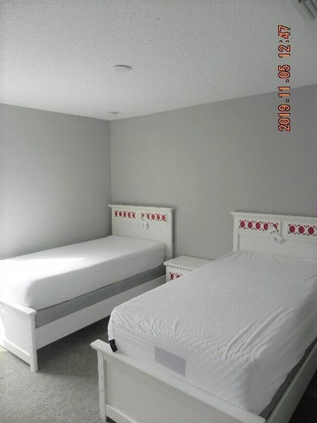 Building Photo - FURNISHED HOME IN THE GATED COMMUNITY OF T...