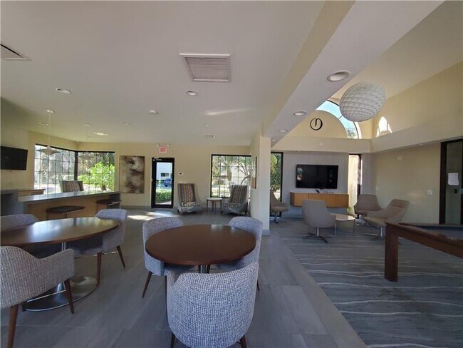 Building Photo - 3857 Coral Tree Cir