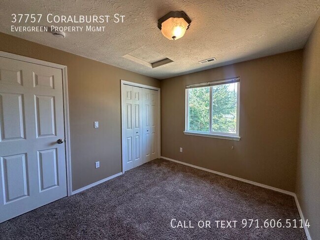 Building Photo - 37757 Coralburst St
