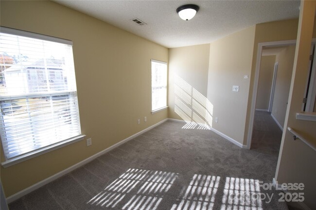 Building Photo - 7704 Aragorn Ln