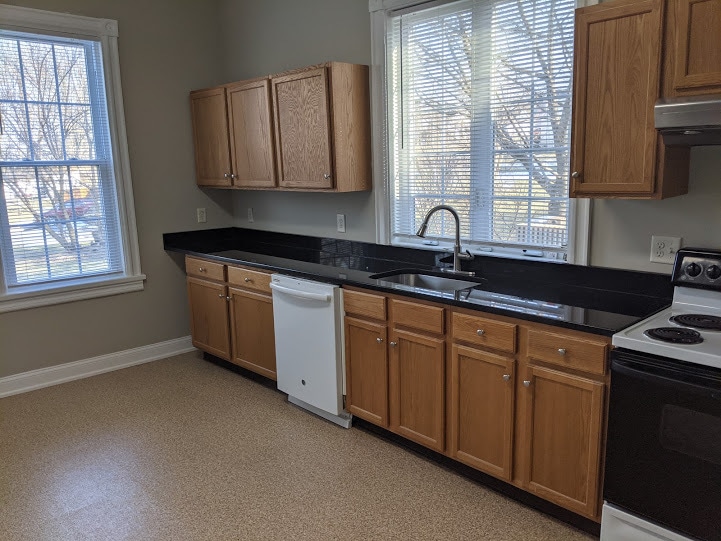 Kitchen - 418 Main St