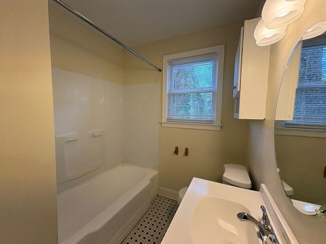 Building Photo - Beautiful refurbished home with hardwood floors throughout!