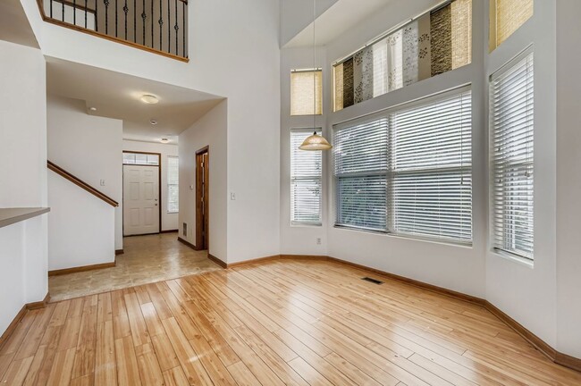 Building Photo - 4579 Half Moon Dr
