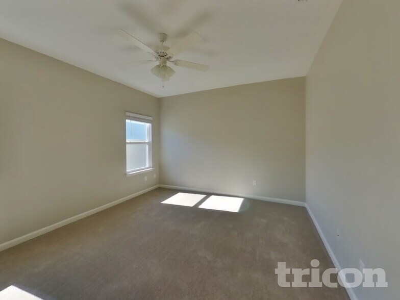 Building Photo - 6585 Longleaf Branch Dr