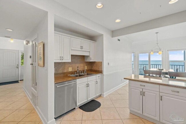 Building Photo - 32 Baybridge Dr
