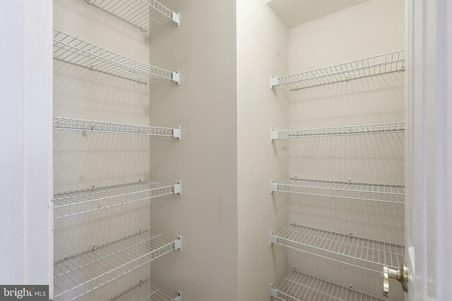 Building Photo - 12212 Densmore Ct