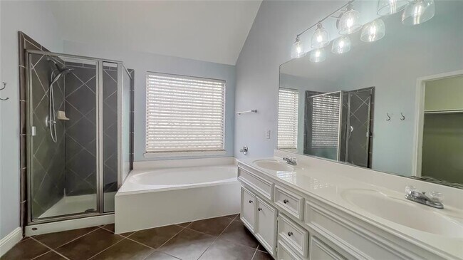 Building Photo - 26622 Clear Mill Ln