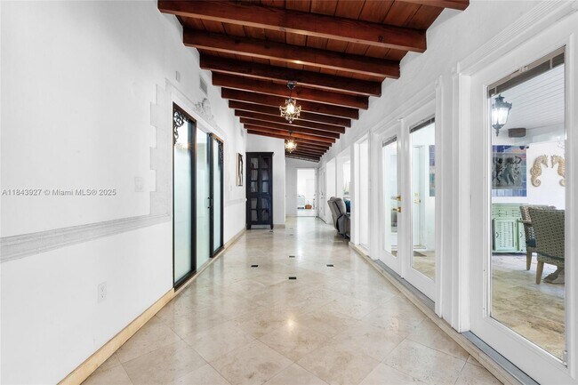 Building Photo - 12300 Old Cutler Rd