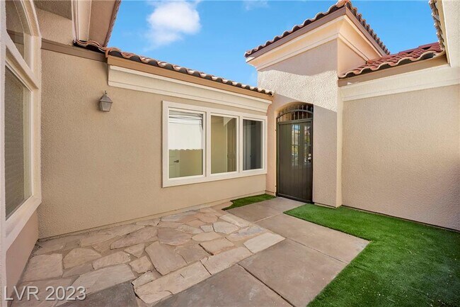 Courtyard2 - 2793 Bellini Dr