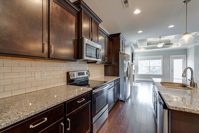Building Photo - 3 bedroom home in Creekside at Hampton Meadows!