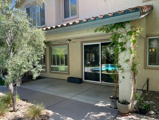 Building Photo - Pool!!! Spa!!! Summerlin!!! Gated!!! Park!! Mature lush landscape in back yard!! Synthetic Grass!...