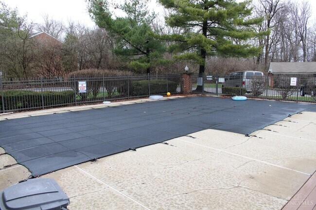 Building Photo - 9156 Dominion Cir