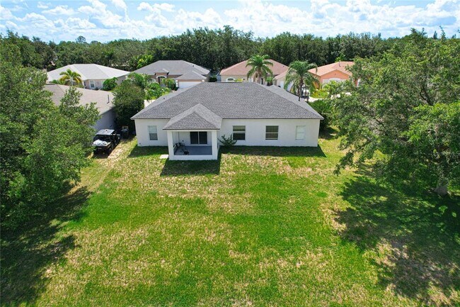 Building Photo - 550 Reddicks Cir