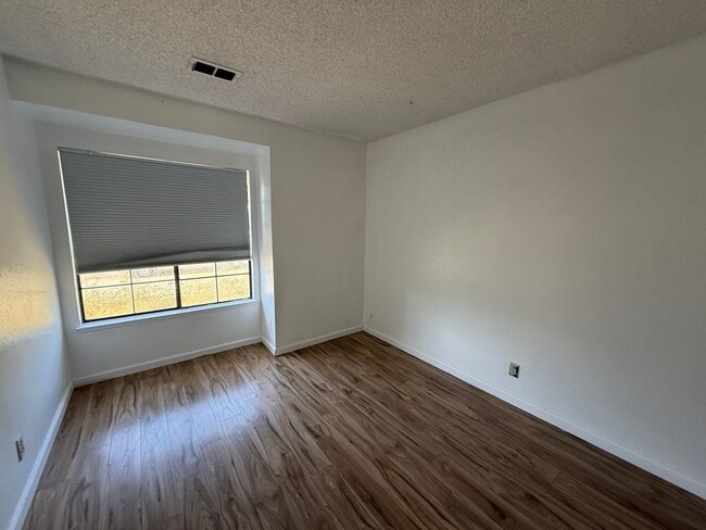 Building Photo - 8475 Wheatland Dr