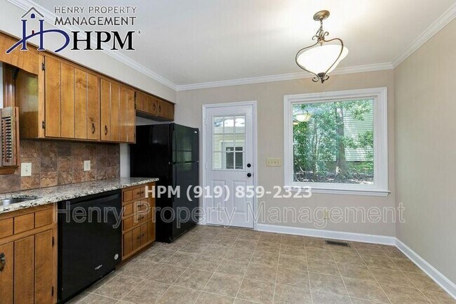 Building Photo - 1104 Apache Ln