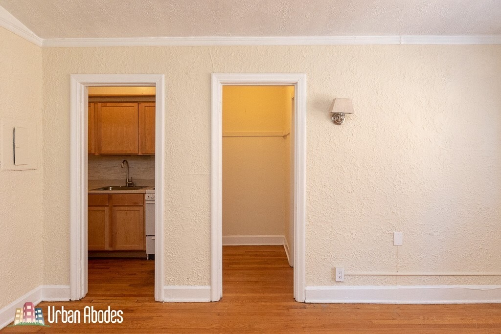 Building Photo - 535 W Arlington Pl