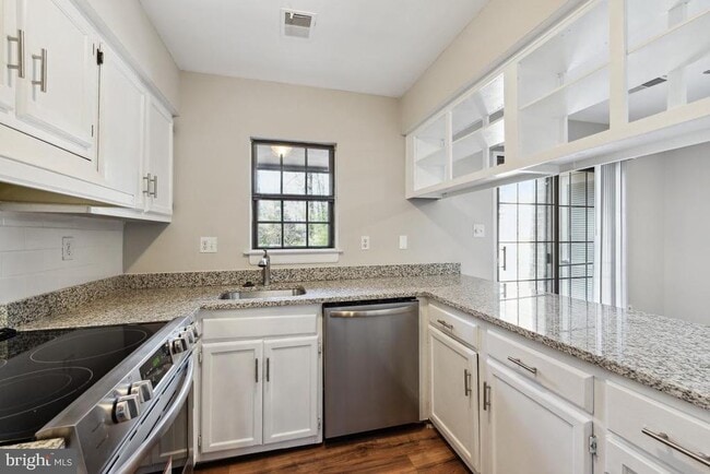 Building Photo - 2053 Headlands Cir