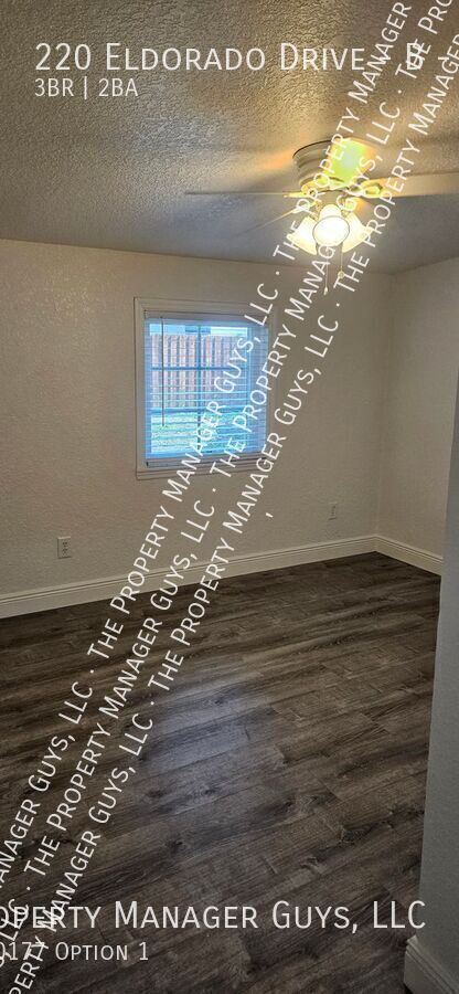 Building Photo - 220 Eldorado Dr