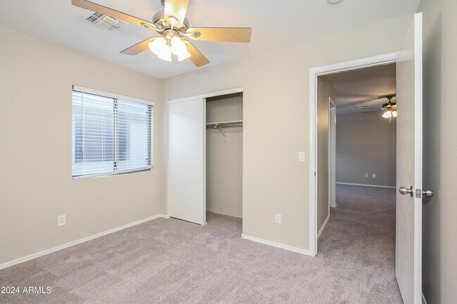 Building Photo - 2239 E Paraiso Dr
