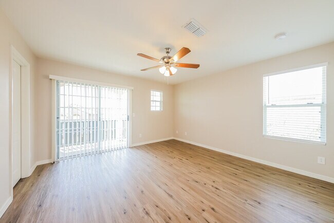 Building Photo - 12537 W Via Dona Rd