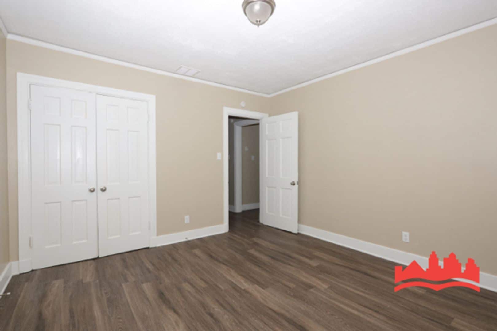 Building Photo - 2415 Arlington Ave