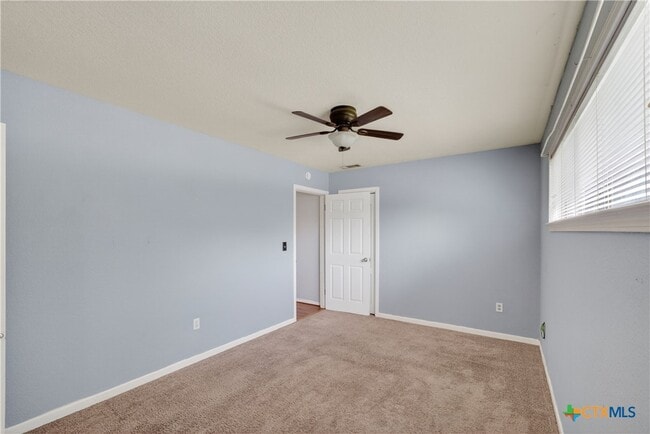 Building Photo - 14 Steele St