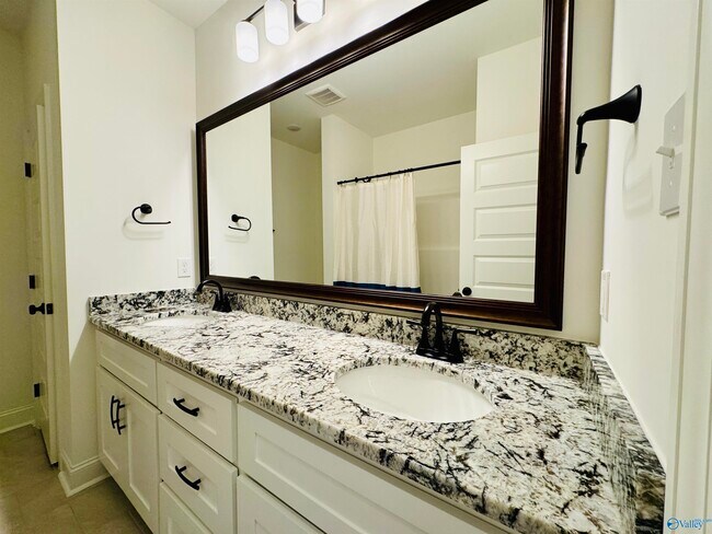 Building Photo - 9071 Mountain Preserve Blvd SE