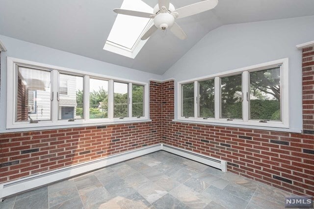 Building Photo - 21 Wickers St