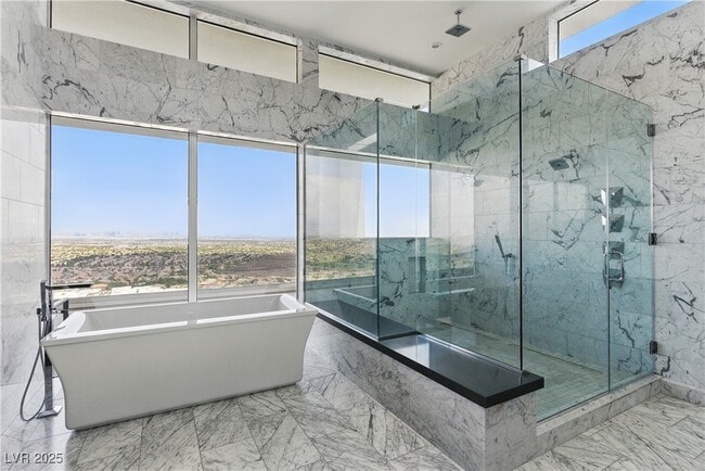 Building Photo - 5 Rockstream Dr