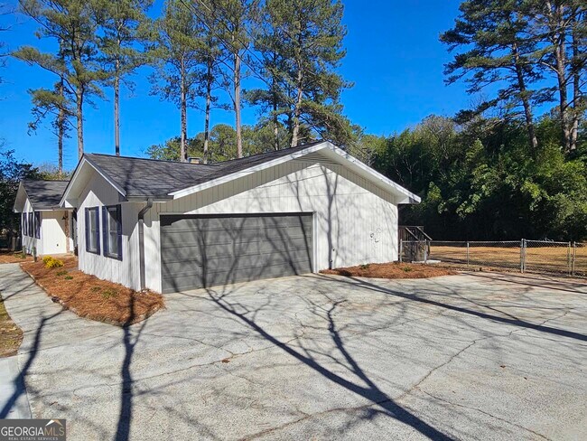 Building Photo - 683 Ginger Cake Rd