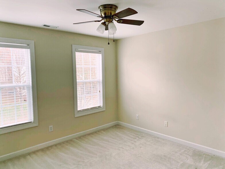 Building Photo - 2412 Horizon Hike Ct