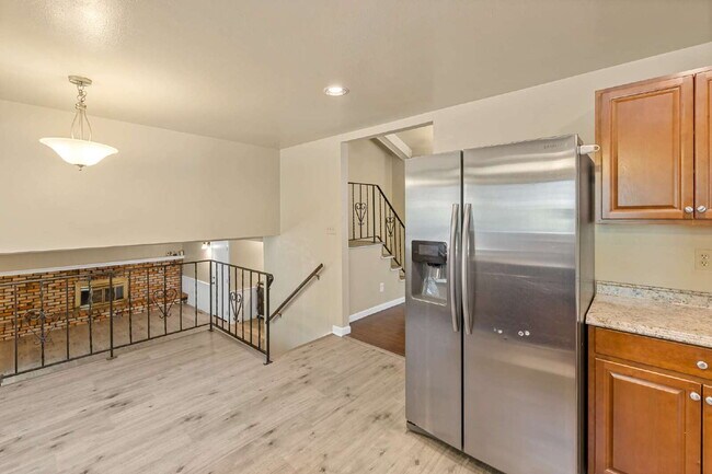 Building Photo - 3-Bedroom with A Flex Room Multi-Level Home with Fresh Paint, Refreshed Deck, and Multiple Living...