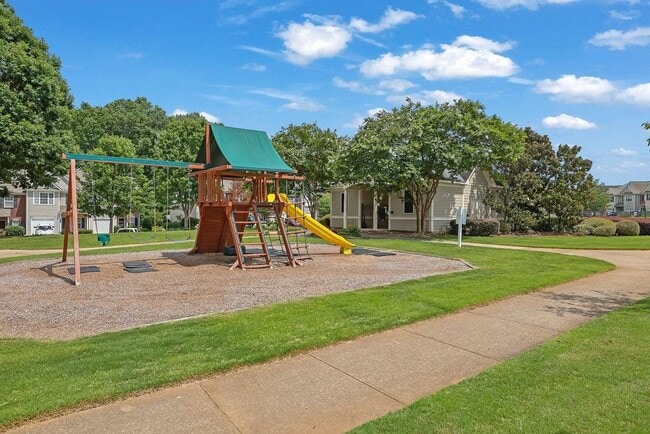 Building Photo - 518 Dragonfly Ct