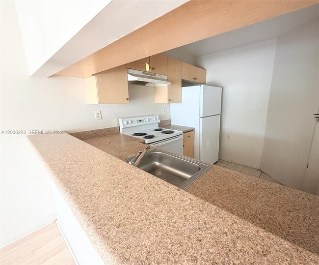 Building Photo - 960 Lake Victoria Dr