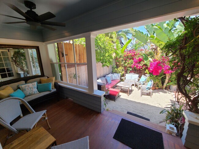 Building Photo - 38 19th Ave