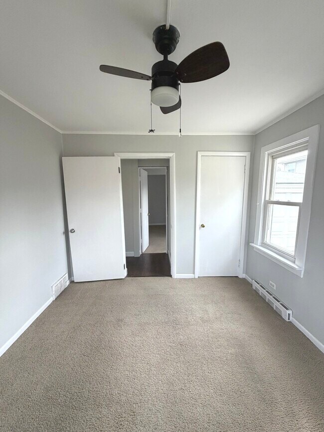 Building Photo - 2209 Douglas Ave