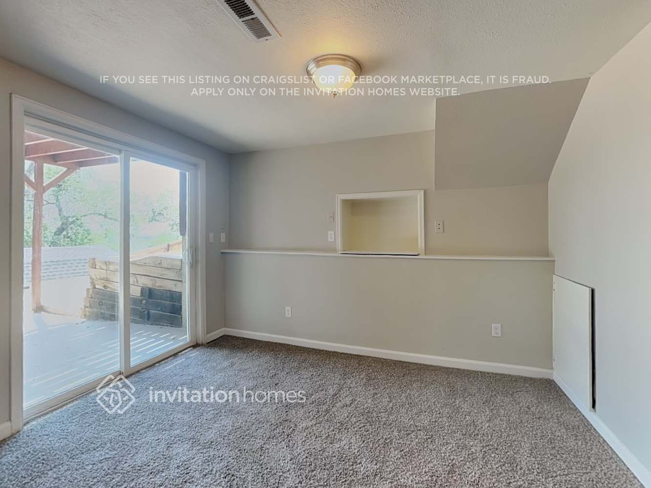 Building Photo - 4610 E 105th Dr