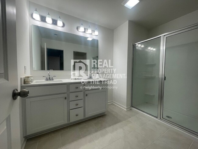 Building Photo - New Construction 3bd/2.5ba Townhome in NE ...