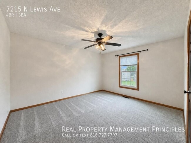 Building Photo - 7215 N Lewis Ave